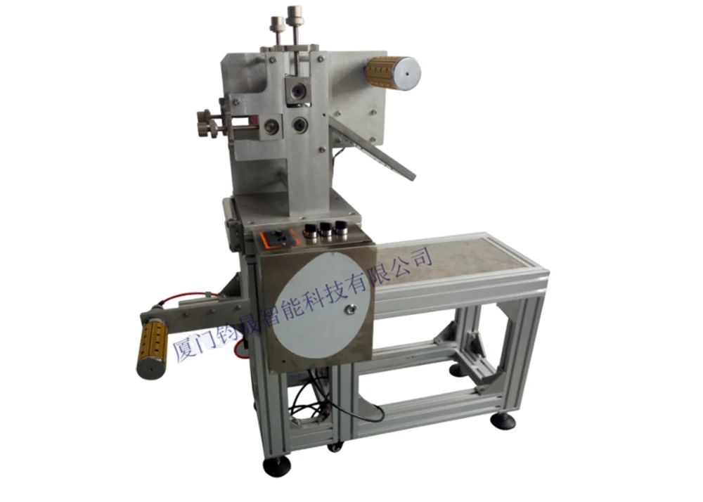 Máy cắt bế dính nhỏ